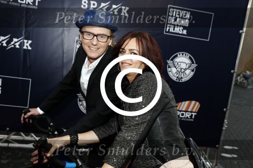Apeldoorn 2 september 2017
Premiere Spaak in Omnisport . De hoofdrollen worden oa gespeeld door Tim Douwsma Aart Staartjes en Saskia Elise. Steven de Jong is de producent. Twarres Mirjam Timmer