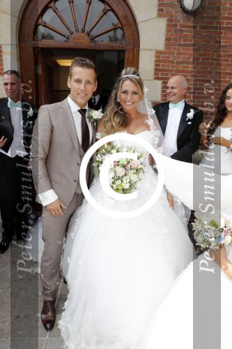 Leiden 7 juli 2017
Zanger Wesley Klein trouwt met de liefde van zijn leven Nelly! Naast zoontje Wesley en dochter Jailey in stadhuis Leiden