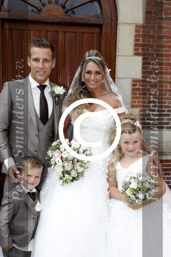 Leiden 7 juli 2017
Zanger Wesley Klein trouwt met de liefde van zijn leven Nelly! Naast zoontje Wesley en dochter Jailey in stadhuis Leiden