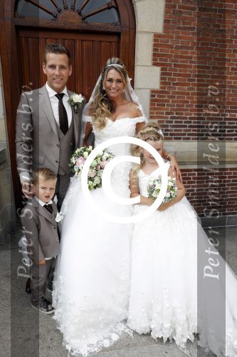 Leiden 7 juli 2017
Zanger Wesley Klein trouwt met de liefde van zijn leven Nelly! Naast zoontje Wesley en dochter Jailey in stadhuis Leiden