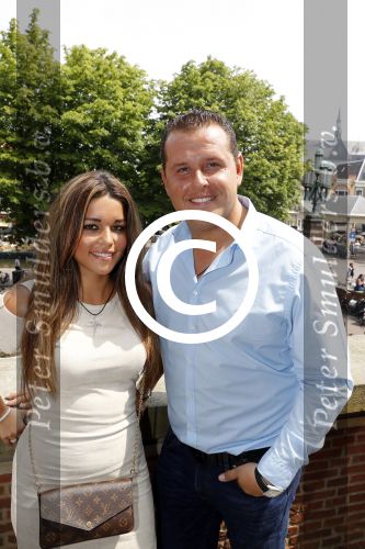 Leiden 7 juli 2017
Zanger Wesley Klein trouwt met de liefde van zijn leven Nelly! Naast zoontje Wesley en dochter Jailey in stadhuis Leiden