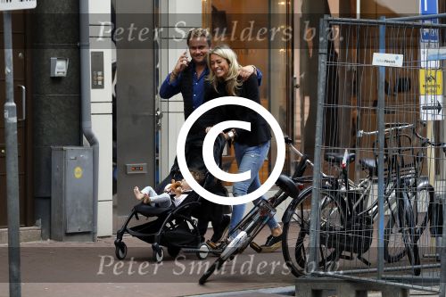 Amsterdam 1 september 2017
Wesly Bronkhorst met vriendin en haar dochter op de pc hooftstraat