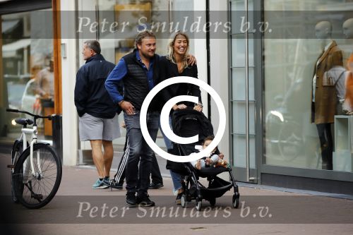 Amsterdam 1 september 2017
Wesly Bronkhorst met vriendin en haar dochter op de pc hooftstraat