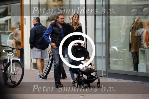 Amsterdam 1 september 2017
Wesly Bronkhorst met vriendin en haar dochter op de pc hooftstraat