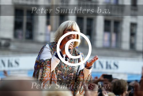 Amsterdam 6 augustus 2017 
Willeke Alberti en Candy Dulfer treden op ter afsluiting van de Gay parade op de dam.