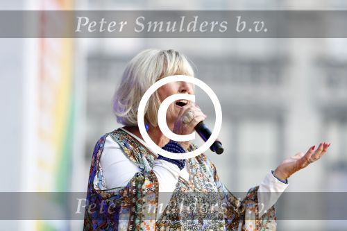 Amsterdam 6 augustus 2017 
Willeke Alberti en Candy Dulfer treden op ter afsluiting van de Gay parade op de dam.