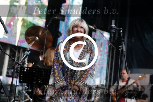 Amsterdam 6 augustus 2017 
Willeke Alberti en Candy Dulfer treden op ter afsluiting van de Gay parade op de dam.