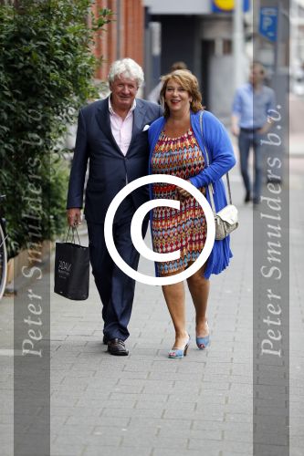 Amsterdam 15 juli 2017
Frits Huffnagel viert zijn 50e verjaardag. Willibrord Frequin met zijn vriendin