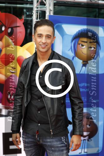 Amsterdam 2 augustus 2017  
Premiere emoji de film in pathe arena. Yesser met zoon
Yes-R