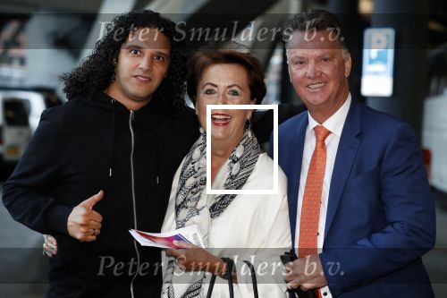 Amsterdam 6 mei 2018
Nederland-Peru 2-1 . Afscheidswedstrijd Wesley Sneijder . Zijn vrouw Yolanthe Sneijder Cabau en zoons Jessey en Xess Xava zijn natuurlijk aanwezig. Ali B met Louis en Truus v Gaal