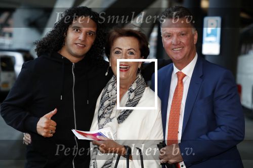 Amsterdam 6 mei 2018
Nederland-Peru 2-1 . Afscheidswedstrijd Wesley Sneijder . Zijn vrouw Yolanthe Sneijder Cabau en zoons Jessey en Xess Xava zijn natuurlijk aanwezig. Ali B met Louis en Truus v Gaal