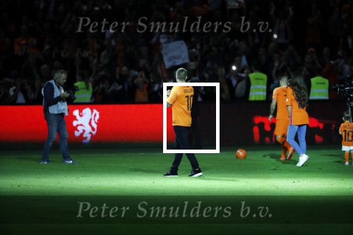 Amsterdam 6 mei 2018
Nederland-Peru 2-1 . Afscheidswedstrijd Wesley Sneijder . Zijn vrouw Yolanthe Sneijder Cabau en zoons Jessey en Xess Xava zijn natuurlijk aanwezig. Andre Hazes zong voor Wesley