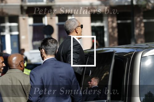 Amsterdam 29 september 2018
Barrack Obama verlaat het amstel hotel . Hij had ongeveer 10 man beveiliging bij zich.