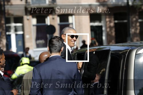 Amsterdam 29 september 2018
Barrack Obama verlaat het amstel hotel . Hij had ongeveer 10 man beveiliging bij zich.