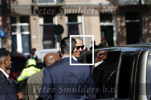 Amsterdam 29 september 2018
Barrack Obama verlaat het amstel hotel . Hij had ongeveer 10 man beveiliging bij zich.