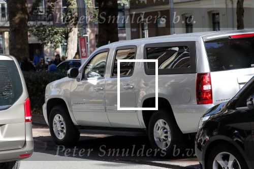Amsterdam 29 september 2018
Barrack Obama verlaat het amstel hotel . Hij had ongeveer 10 man beveiliging bij zich.