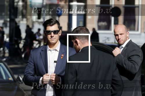 Amsterdam 29 september 2018
Barrack Obama verlaat het amstel hotel . Hij had ongeveer 10 man beveiliging bij zich.