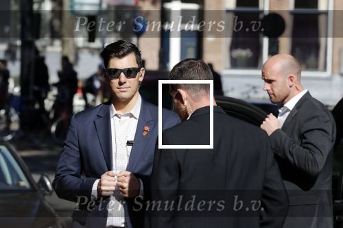 Amsterdam 29 september 2018
Barrack Obama verlaat het amstel hotel . Hij had ongeveer 10 man beveiliging bij zich.