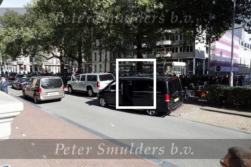 Amsterdam 29 september 2018
Barrack Obama verlaat het amstel hotel . Hij had ongeveer 10 man beveiliging bij zich.