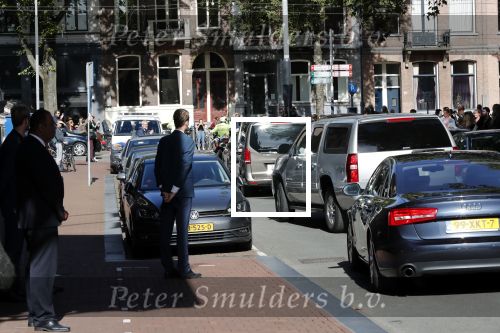 Amsterdam 29 september 2018
Barrack Obama verlaat het amstel hotel . Hij had ongeveer 10 man beveiliging bij zich.