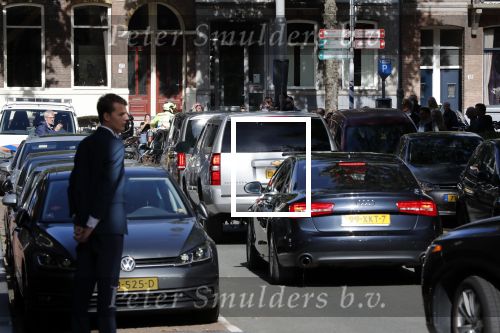Amsterdam 29 september 2018
Barrack Obama verlaat het amstel hotel . Hij had ongeveer 10 man beveiliging bij zich.