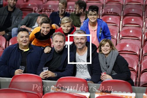 Amsterdam 6 mei 2018
Nederland-Peru 2-1 . Afscheidswedstrijd Wesley Sneijder . Zijn vrouw Yolanthe Sneijder Cabau en zoons Jessey en Xess Xava zijn natuurlijk aanwezig. Edgar Meier met zoon en vrienden