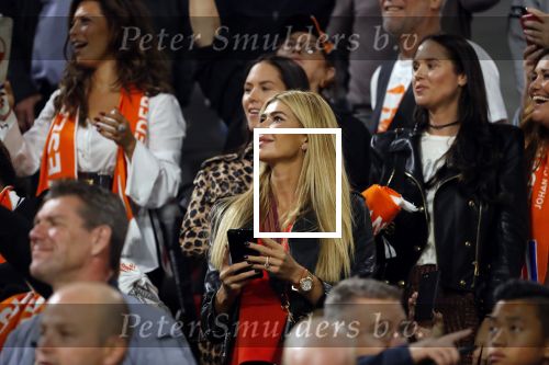 Amsterdam 6 mei 2018
Nederland-Peru 2-1 . Afscheidswedstrijd Wesley Sneijder . Zijn vrouw Yolanthe Sneijder Cabau en zoons Jessey en Xess Xava zijn natuurlijk aanwezig. Estelle Cruyff