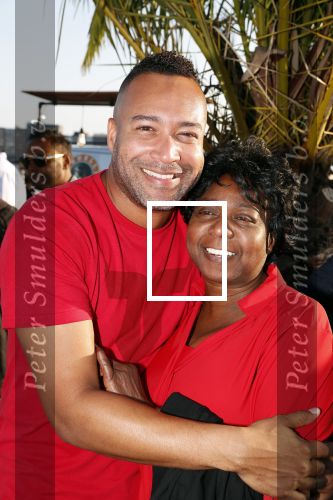 Amsterdam 2 september 2018
Presentatie ondergoedlijn  Iamtoro van Everon Jackson en zijn compagnons Mark v Eck en Roland Ykel. Everon met zijn moeder