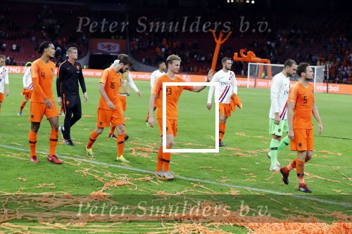 Amsterdam 6 mei 2018
Nederland-Peru 2-1 . Afscheidswedstrijd Wesley Sneijder . Zijn vrouw Yolanthe Sneijder Cabau en zoons Jessey en Xess Xava zijn natuurlijk aanwezig. Frenkie de Jong