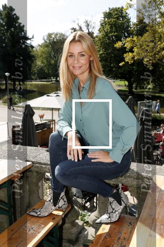 Amsterdam 7 september 2018
Presentatie stoptober 2018 door Froukje de Both met Katja Schuurman Jan Slagter en Kees v d Spek in Vondel CS.