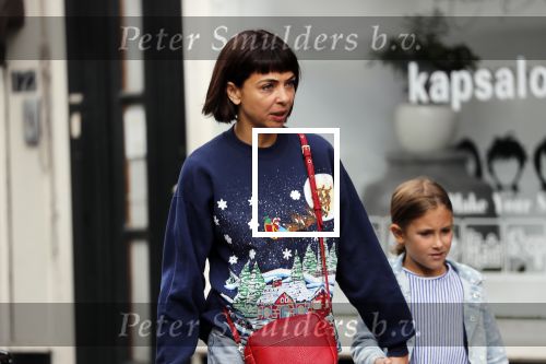 Amsterdam 27 augustus 2018
Georgina Verbaan met dochter boodschappen aan het doen.