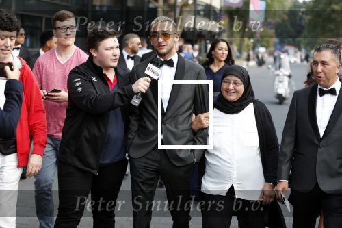 Hilversum 3 september 2018
Telegraaf voetballer van het jaar in studio 21. Hakim Ziyech kwam met zijn moeder en Manager Mustapha Nakhli.