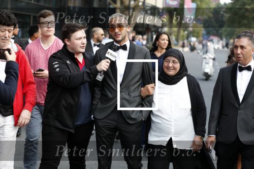 Hilversum 3 september 2018
Telegraaf voetballer van het jaar in studio 21. Hakim Ziyech kwam met zijn moeder en Manager Mustapha Nakhli.