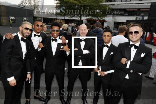 Hilversum 3 september 2018
Telegraaf voetballer van het jaar in studio 21. Hakim Ziyech kwam met zijn moeder en Manager Mustapha Nakhli.. Vrienden Hakim