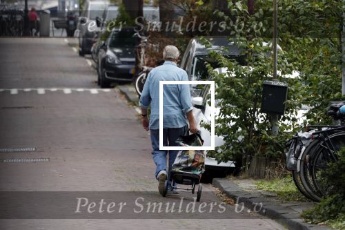 Amsterdam 4 september 2018
Hans v d Togt woont weer op zijn woonboot/woonark in Amsterdam en gaat boodschappen doen.