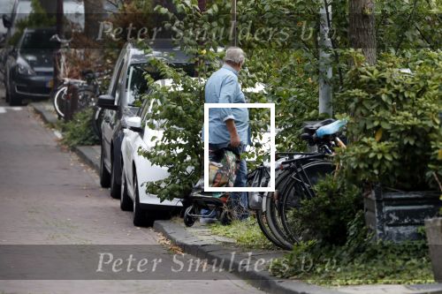 Amsterdam 4 september 2018
Hans v d Togt woont weer op zijn woonboot/woonark in Amsterdam en gaat boodschappen doen.
