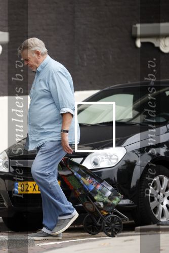 Amsterdam 4 september 2018
Hans v d Togt woont weer op zijn woonboot/woonark in Amsterdam en gaat boodschappen doen.
