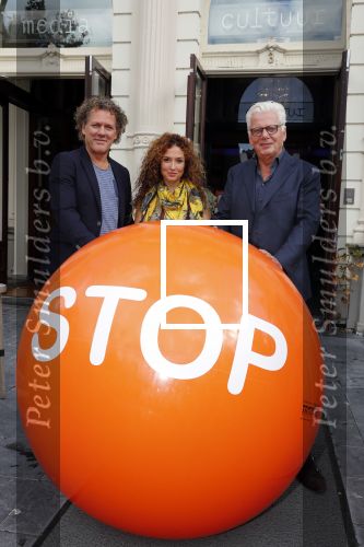 Amsterdam 7 september 2018
Presentatie stoptober 2018 door Froukje de Both met Katja Schuurman Jan Slagter en Kees v d Spek in Vondel CS.