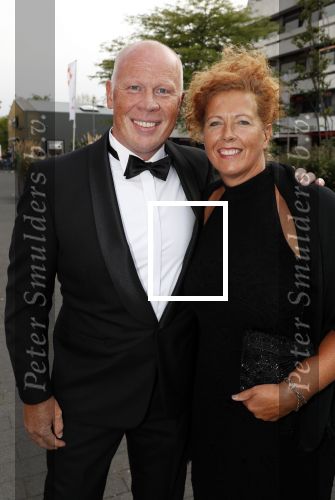 Hilversum 3 september 2018
Telegraaf voetballer van het jaar in studio 21. Jeroen Kraaij met zijn vrouw