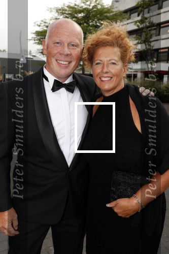 Hilversum 3 september 2018
Telegraaf voetballer van het jaar in studio 21. Jeroen Kraay met zijn vrouw