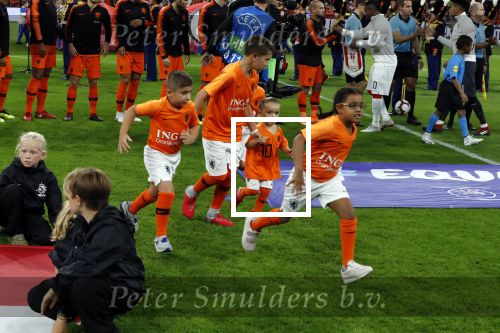 Amsterdam 6 mei 2018
Nederland-Peru 2-1 . Afscheidswedstrijd Wesley Sneijder . Zijn vrouw Yolanthe Sneijder Cabau en zoons Jessey en Xess Xava zijn natuurlijk aanwezig.