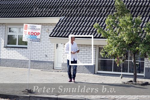 Wernhout 3 augustus 2018
Johan Vlemmix kijkt naar huizen op het park Patersven in Wernhout. Ook Patricia Paay en haar man Robert Hinfelaar hebben er een huis.