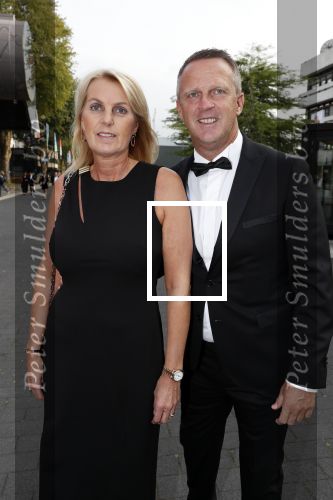 Hilversum 3 september 2018
Telegraaf voetballer van het jaar in studio 21. John v d Brom met zijn vrouw