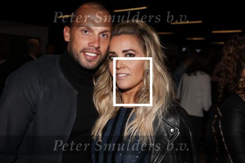 Amsterdam 6 mei 2018
Nederland-Peru 2-1 . Afscheidswedstrijd Wesley Sneijder . Zijn vrouw Yolanthe Sneijder Cabau en zoons Jessey en Xess Xava zijn natuurlijk aanwezig. Johnny Heitinga met zijn vrouw Charlotte