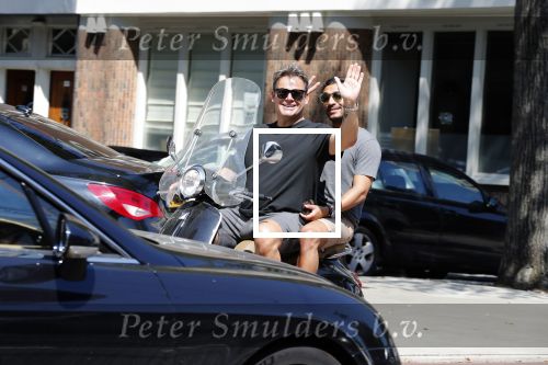 Amsterdam 3 augustus 2018
Leco v Zadelhoff en zijn partner Carlos Alberto 2 keer op 1 dag op hun vespa scooter.
