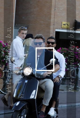 Amsterdam 3 augustus 2018
Leco v Zadelhoff en zijn partner Carlos Alberto 2 keer op 1 dag op hun vespa scooter.