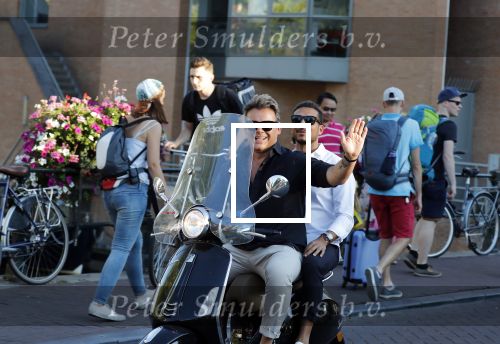 Amsterdam 3 augustus 2018
Leco v Zadelhoff en zijn partner Carlos Alberto 2 keer op 1 dag op hun vespa scooter.
