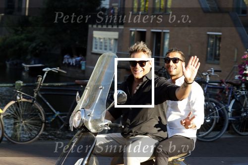 Amsterdam 3 augustus 2018
Leco v Zadelhoff en zijn partner Carlos Alberto 2 keer op 1 dag op hun vespa scooter.