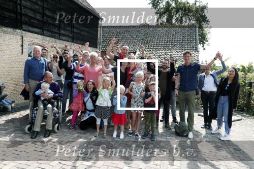 Waspik Waalwijk 26 augustus 2018
Huldiging Maarten v d Weijdenin Waalwijk en met familie bij zijn huis. Zijn vrouw Daisy en kinderen Phileine en Robien waren er natuurlijk bij.
