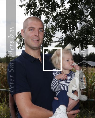 Waspik Waalwijk 26 augustus 2018
Huldiging Maarten v d Weijdenin Waalwijk en met familie bij zijn huis. Zijn vrouw Daisy en kinderen Phileine en Robien waren er natuurlijk bij.